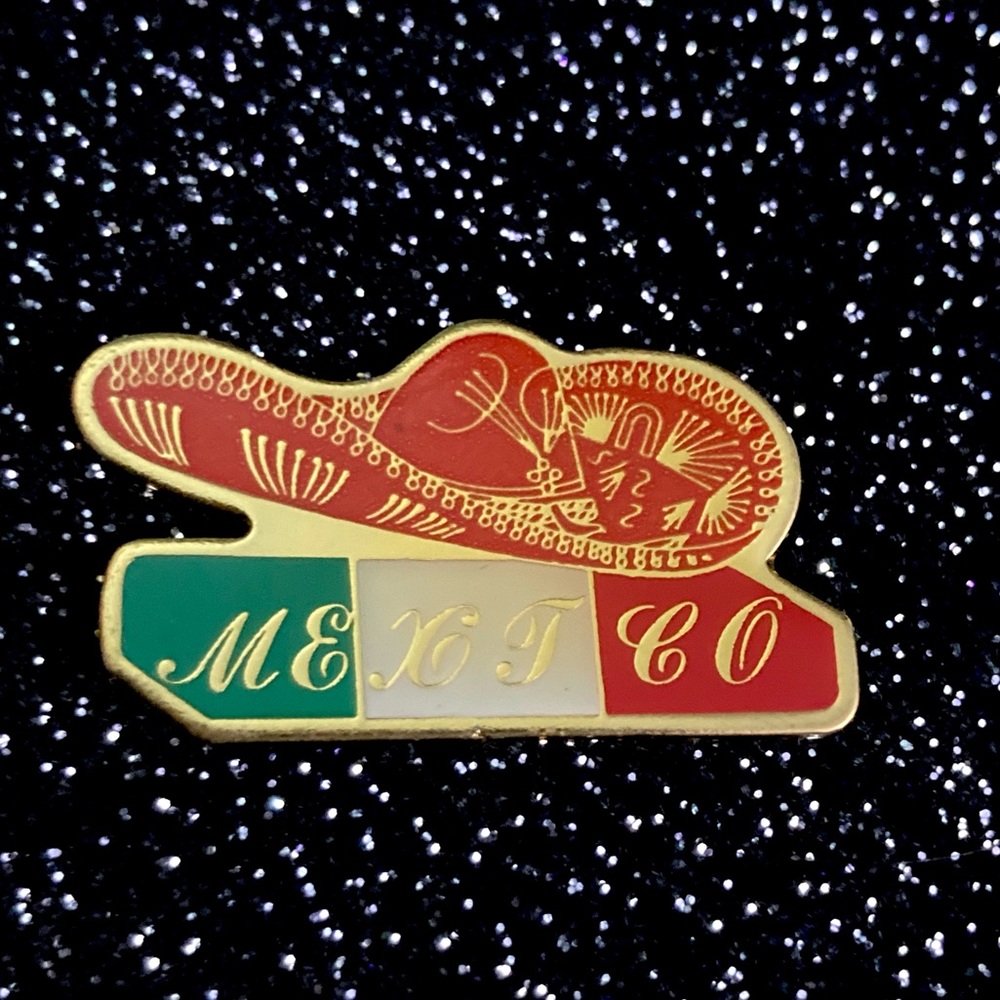 Vintage Mexico Sombrero Souvenir Lapel Pin